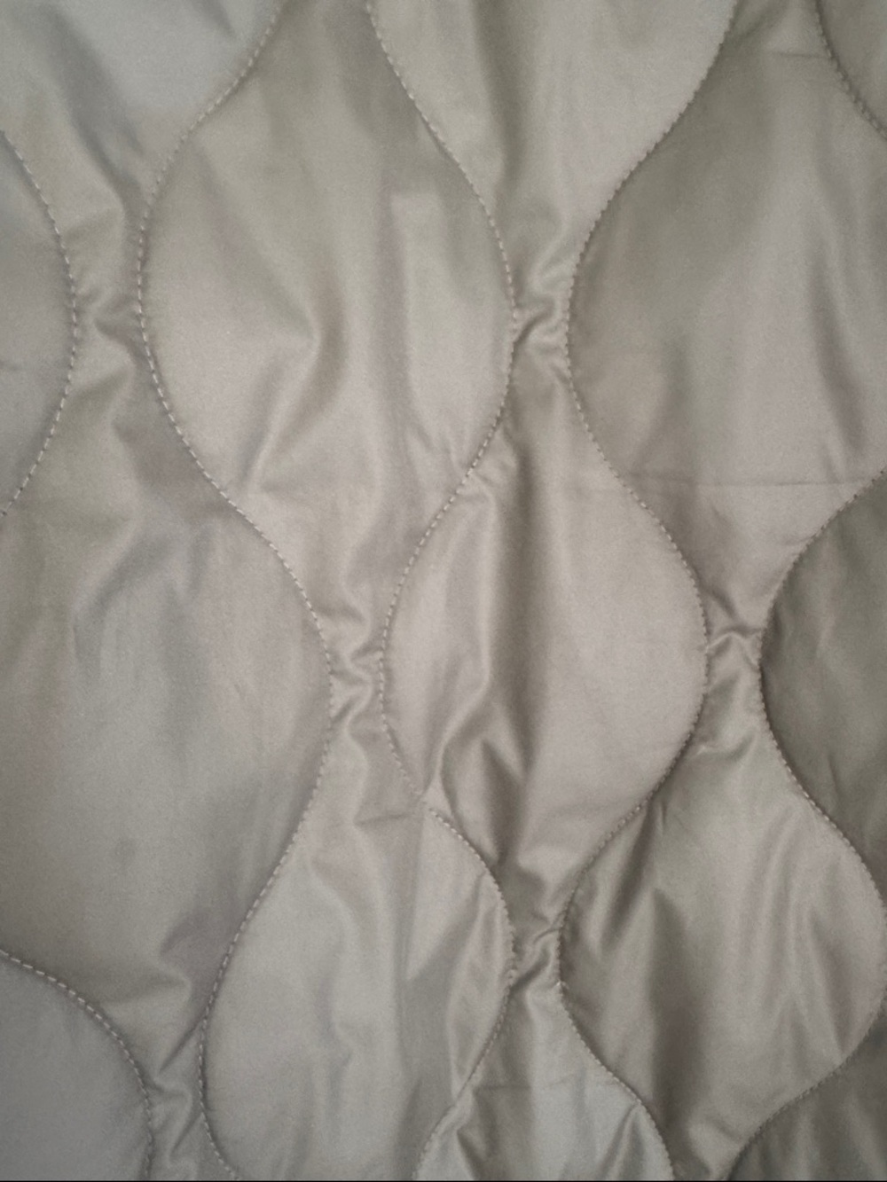 Everlane Quilted Long Puffer Jacket in Olive Green - Picture 3 of 3